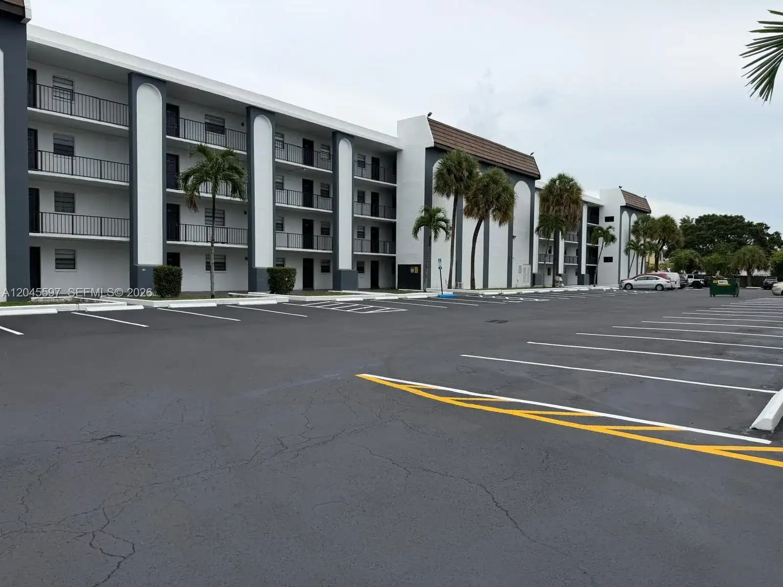 2011 NW 55th Ave # 209, Lauderhill FL 33313
