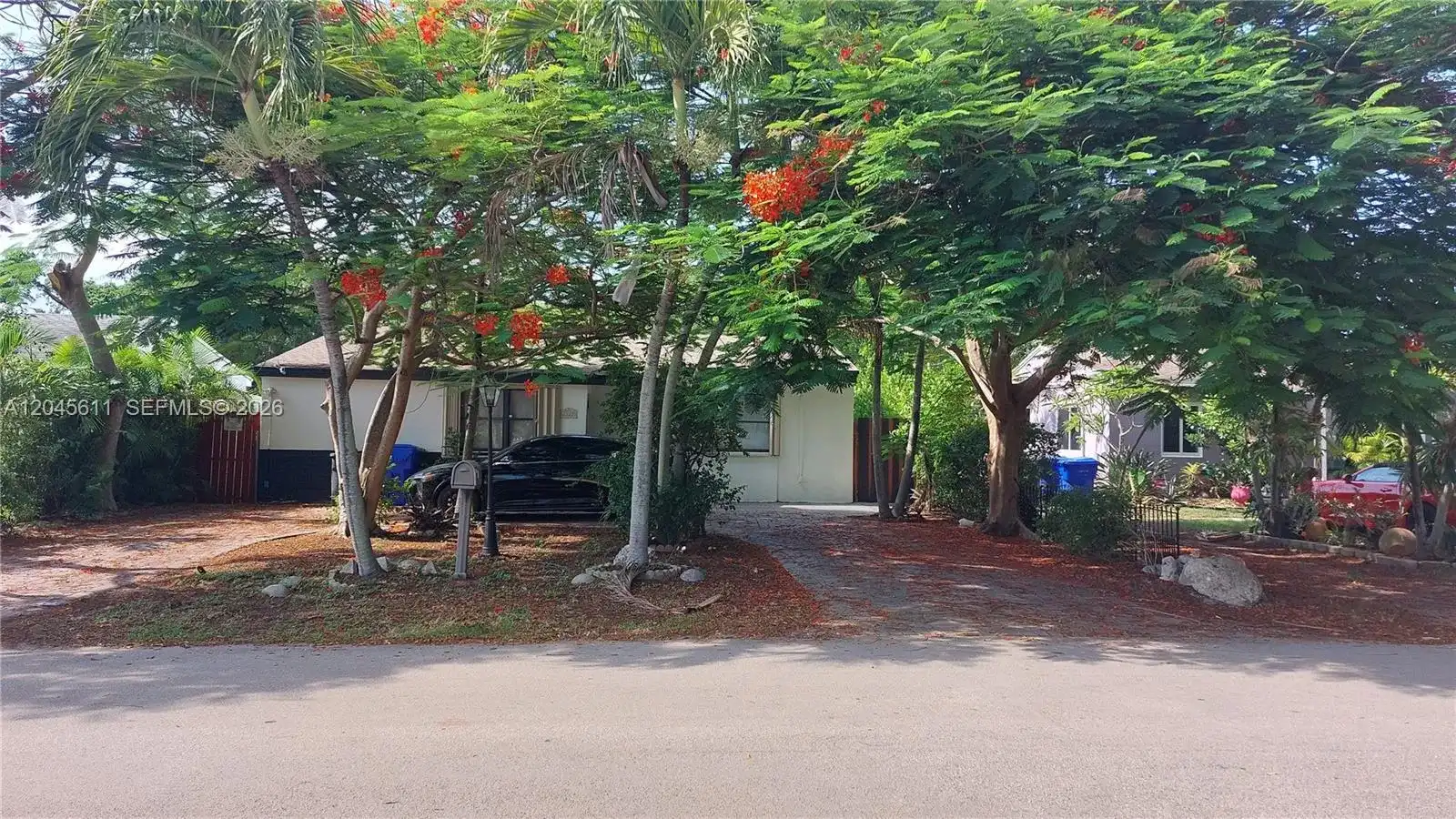 2827 Adams St, Hollywood FL 33020
