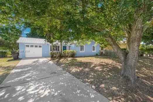 3185 SW Crumpacker St, Port St. Lucie FL 34953