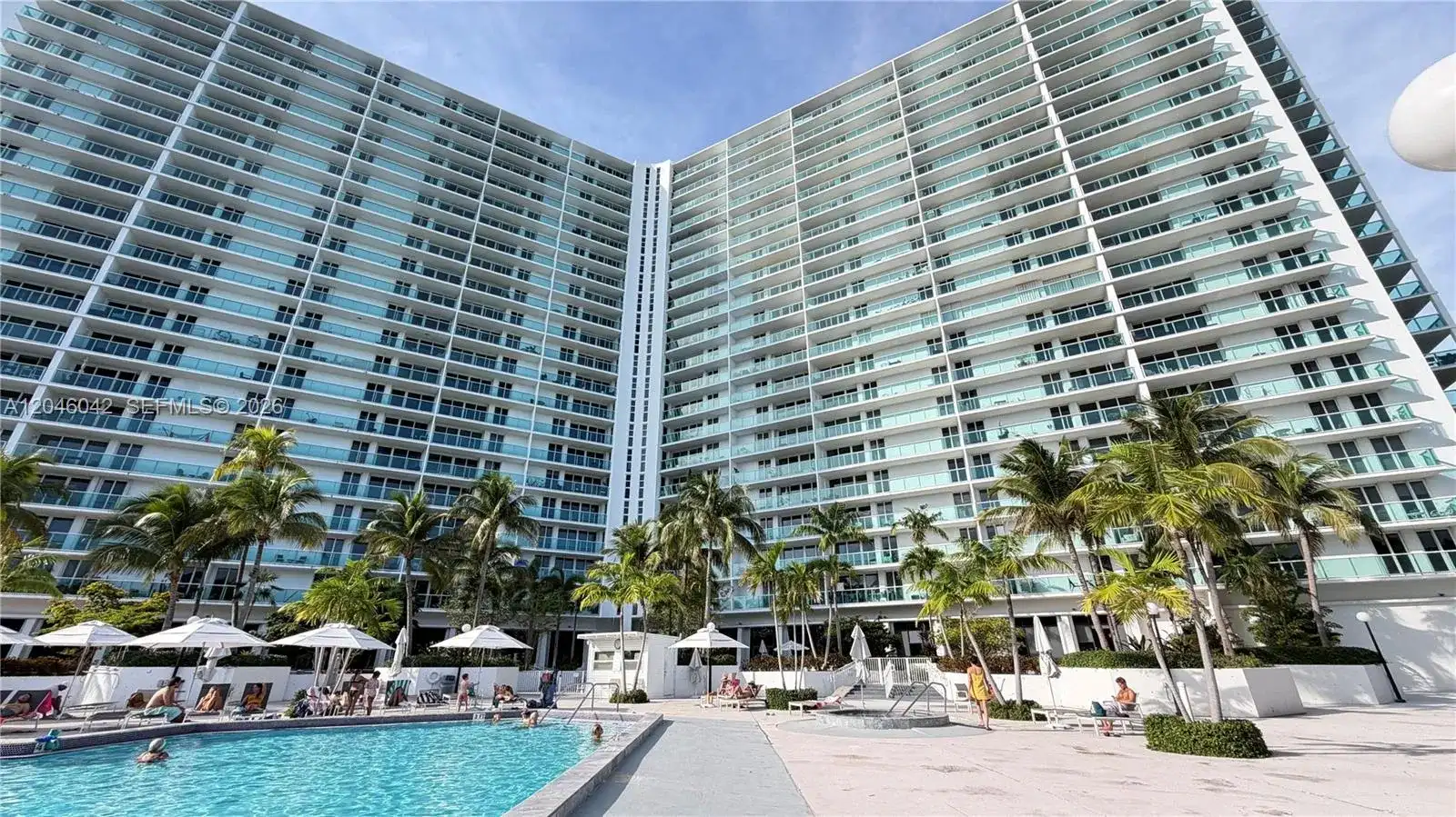 100 Bayview Dr # 509, Sunny Isles Beach FL 33160