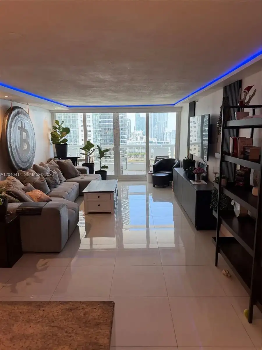 1717 N Bayshore Dr # 2847, Miami FL 33132