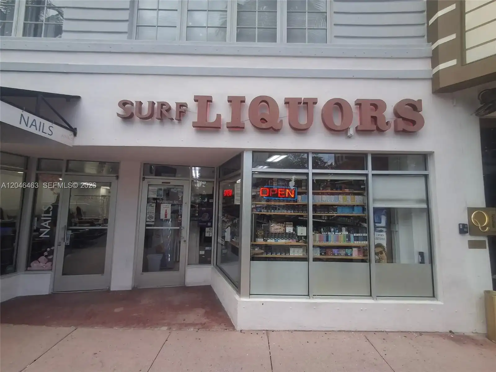 Washington Ave, Miami Beach FL 33139
