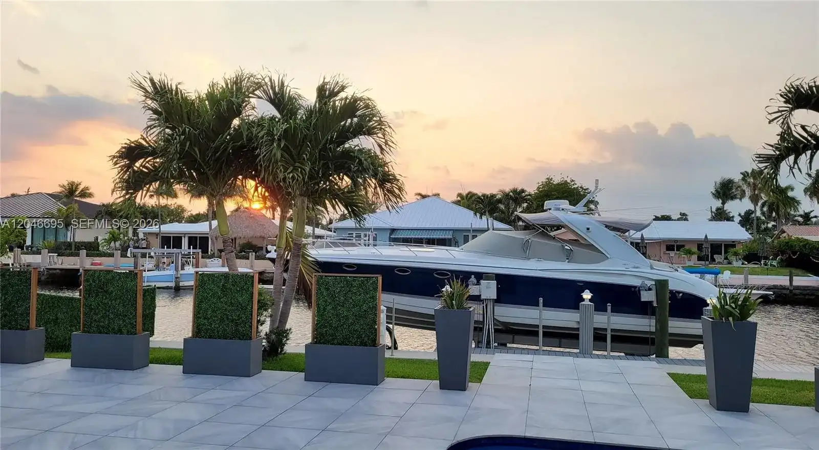 966 SE 9th Ave, Pompano Beach FL 33060