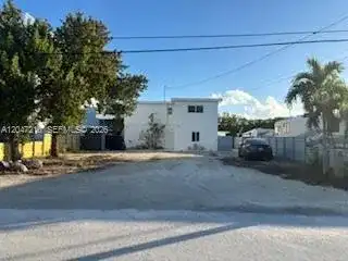 75 Coral Dr, Key Largo FL 33037