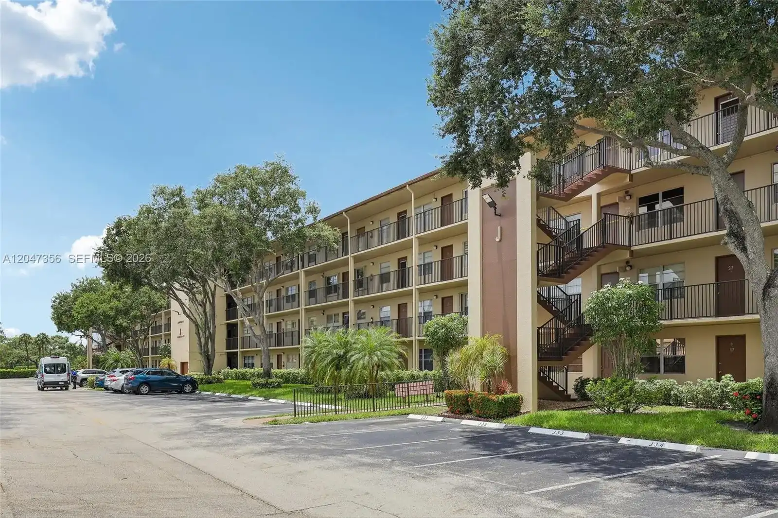 13455 SW 9th Ct # 108J, Pembroke Pines FL 33027