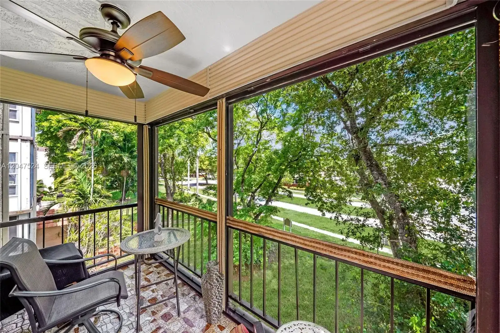7000 NW 17th St # 303, Plantation FL 33313
