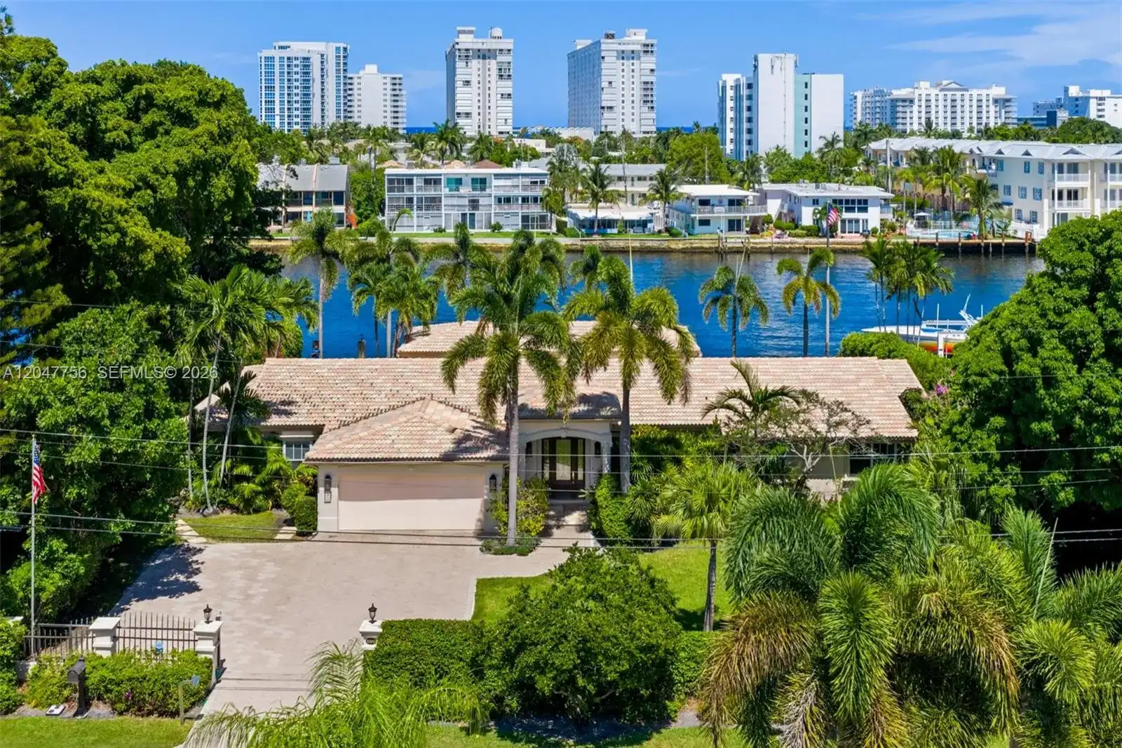 600 SE 28th Ave, Pompano Beach FL 33062