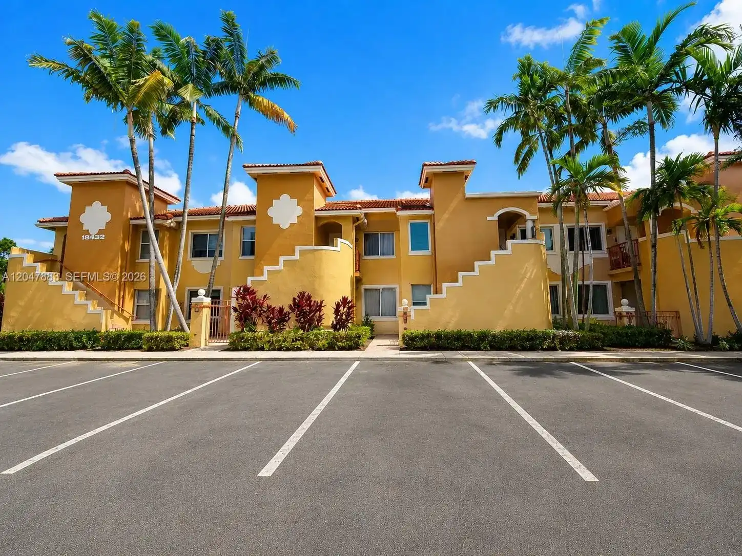 7830 NW 6th St # 103, Pembroke Pines FL 33024