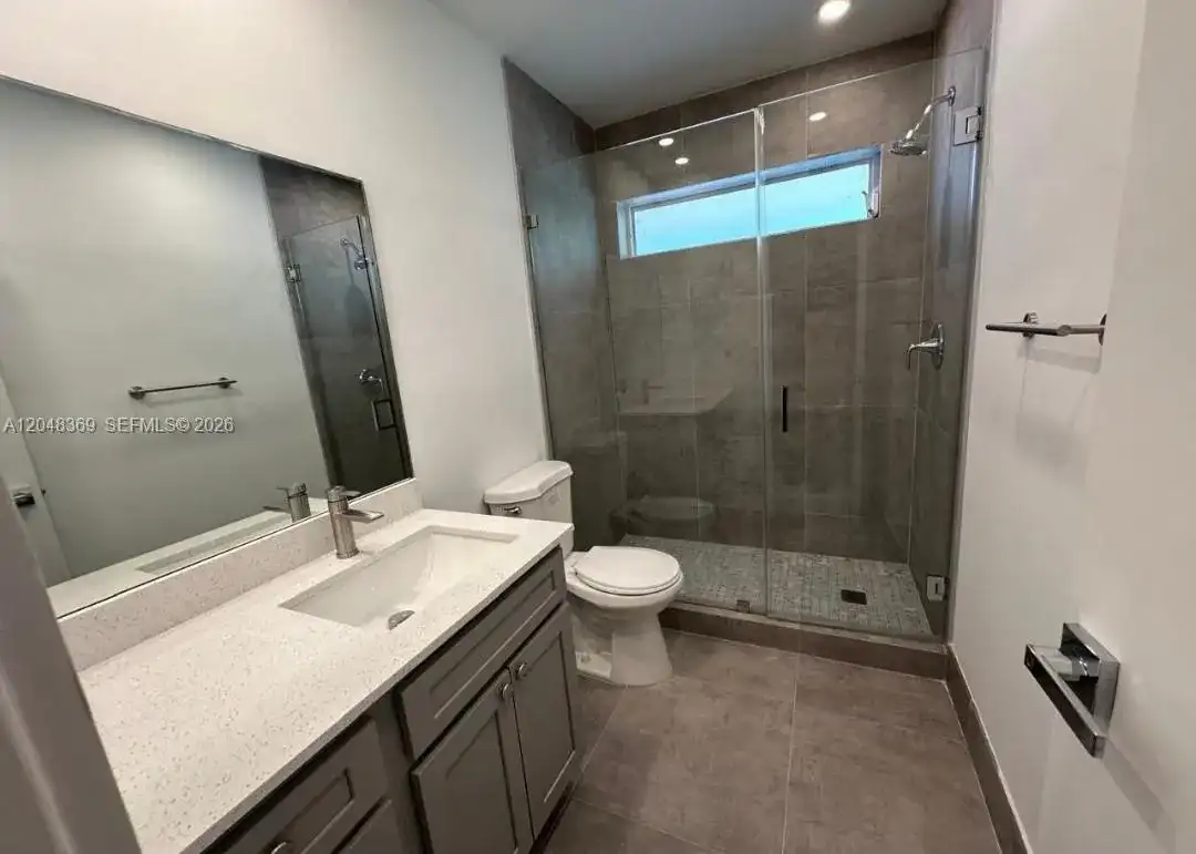 1722 Mayo St # 207, Hollywood FL 33020