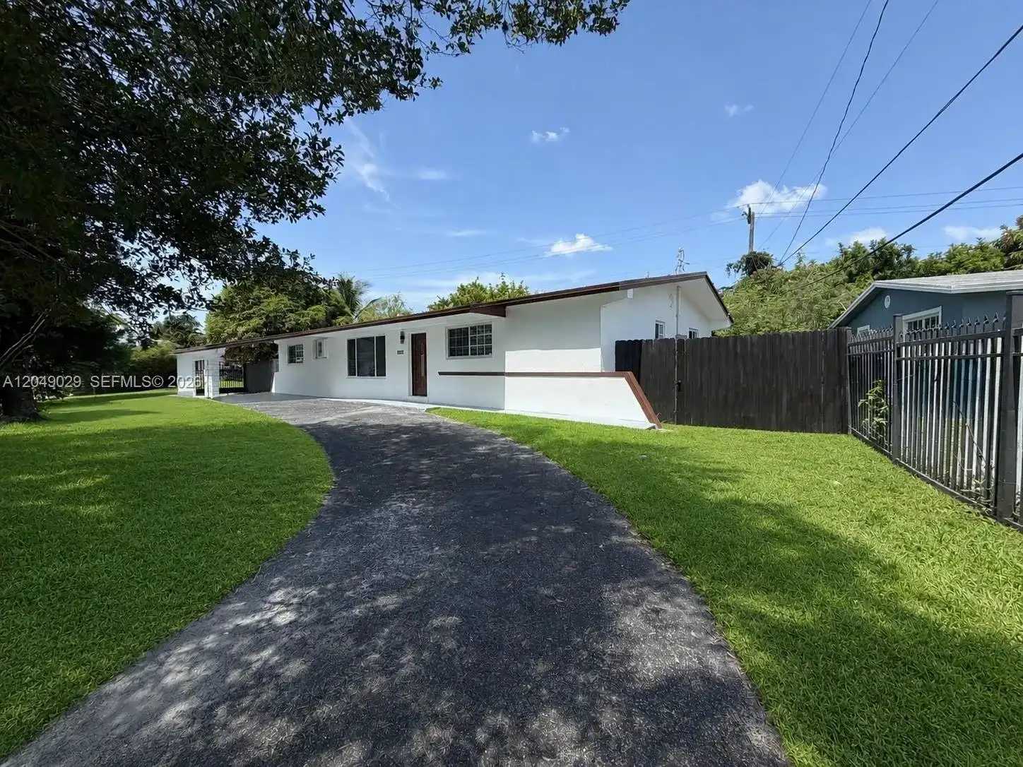 19202 NW 23rd Ct, Miami Gardens FL 33056