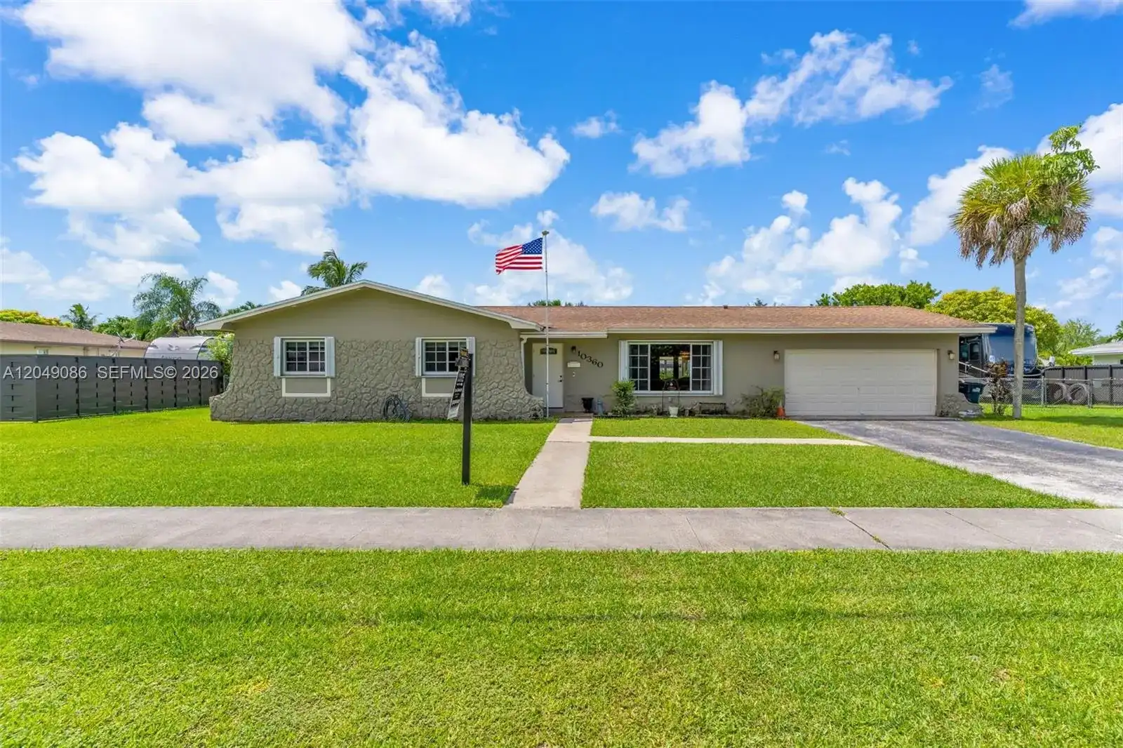 10360 SW 112th St, Miami FL 33176