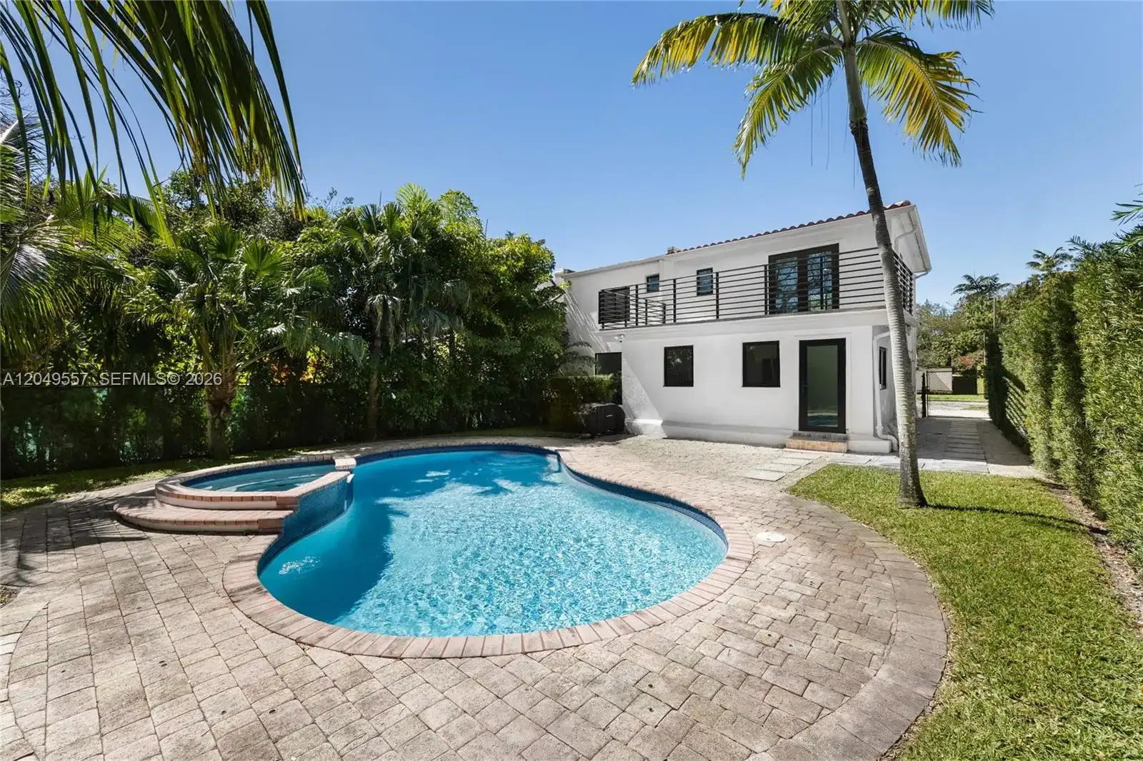 7111 SW 63rd Ave, South Miami FL 33143