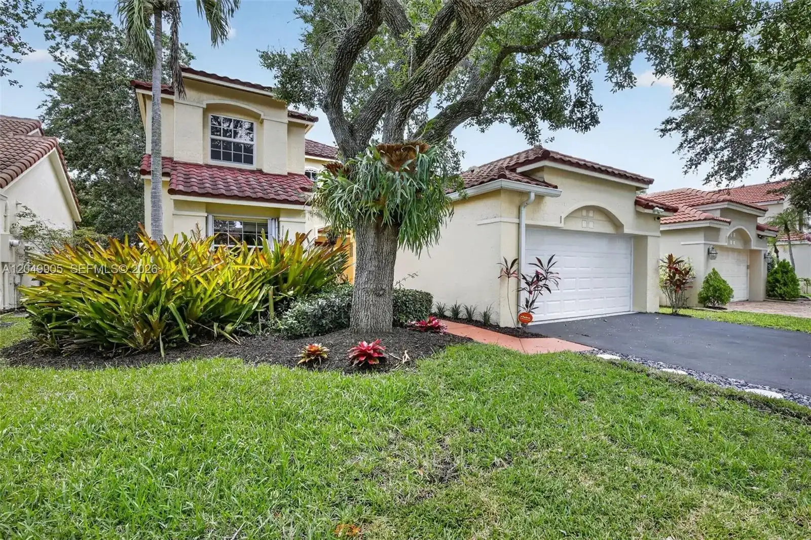 1485 Seabay Rd, Weston FL 33326