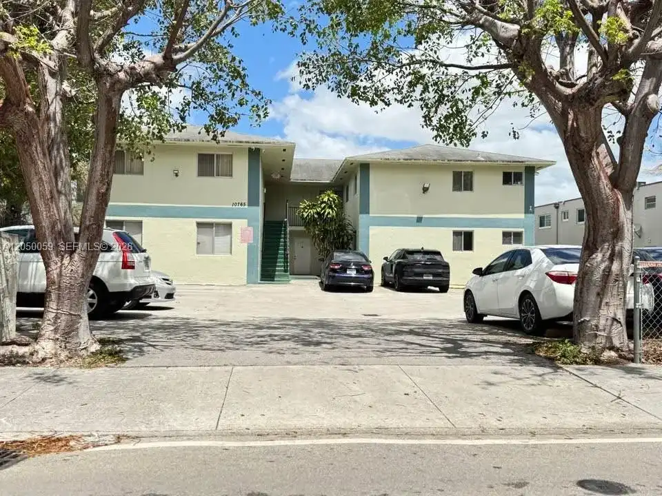 10765 SW 4th St # 3, Sweetwater FL 33174