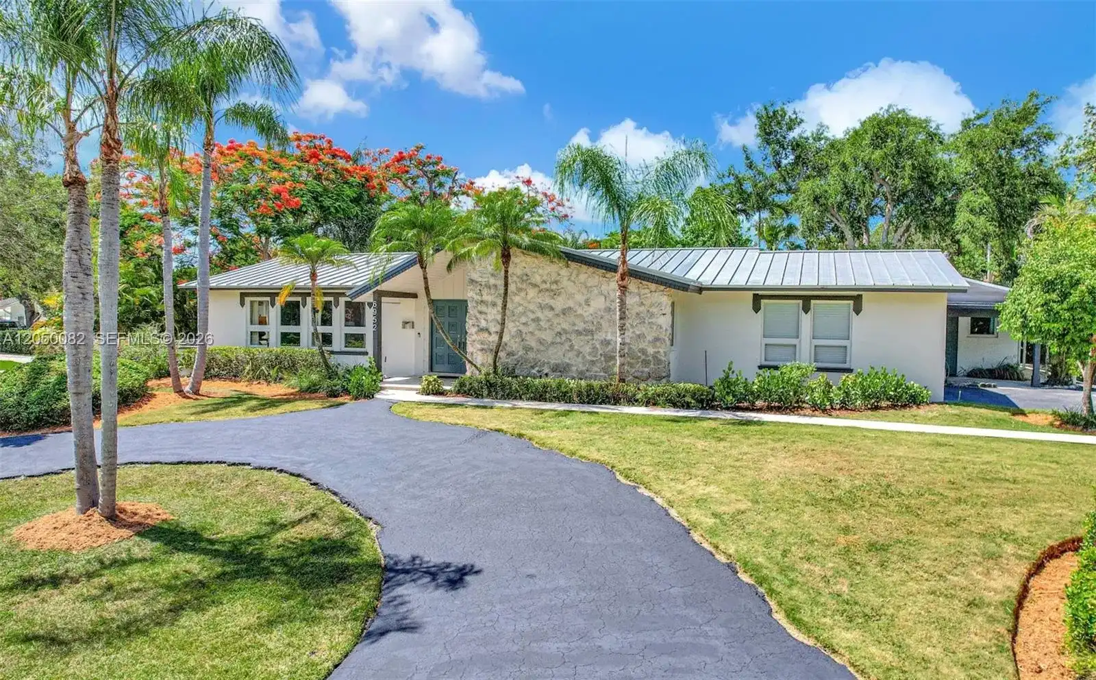 6952 SW 149th Ter, Palmetto Bay FL 33158