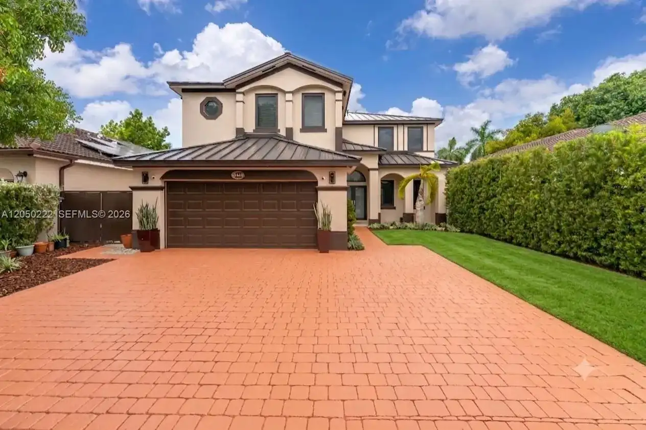 15454 SW 41st Ter, Miami FL 33185