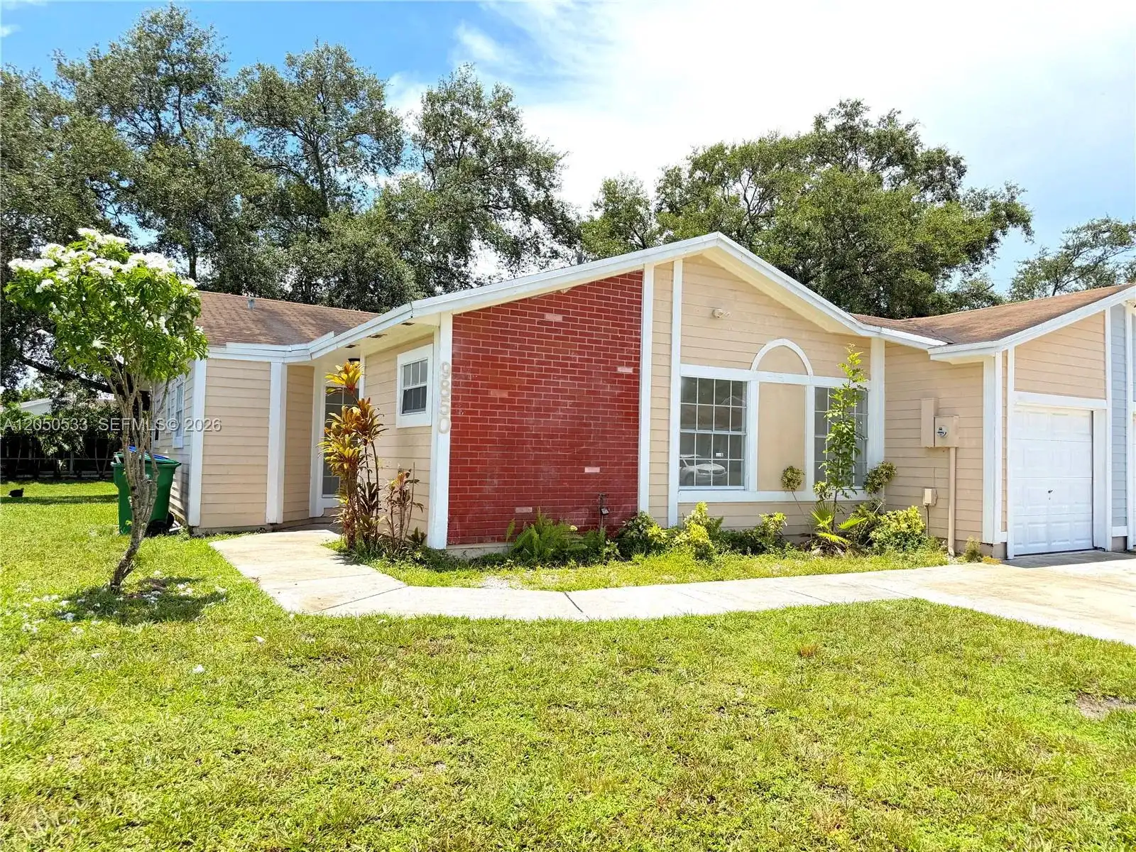9850 W Heather Ln, Miramar FL 33025