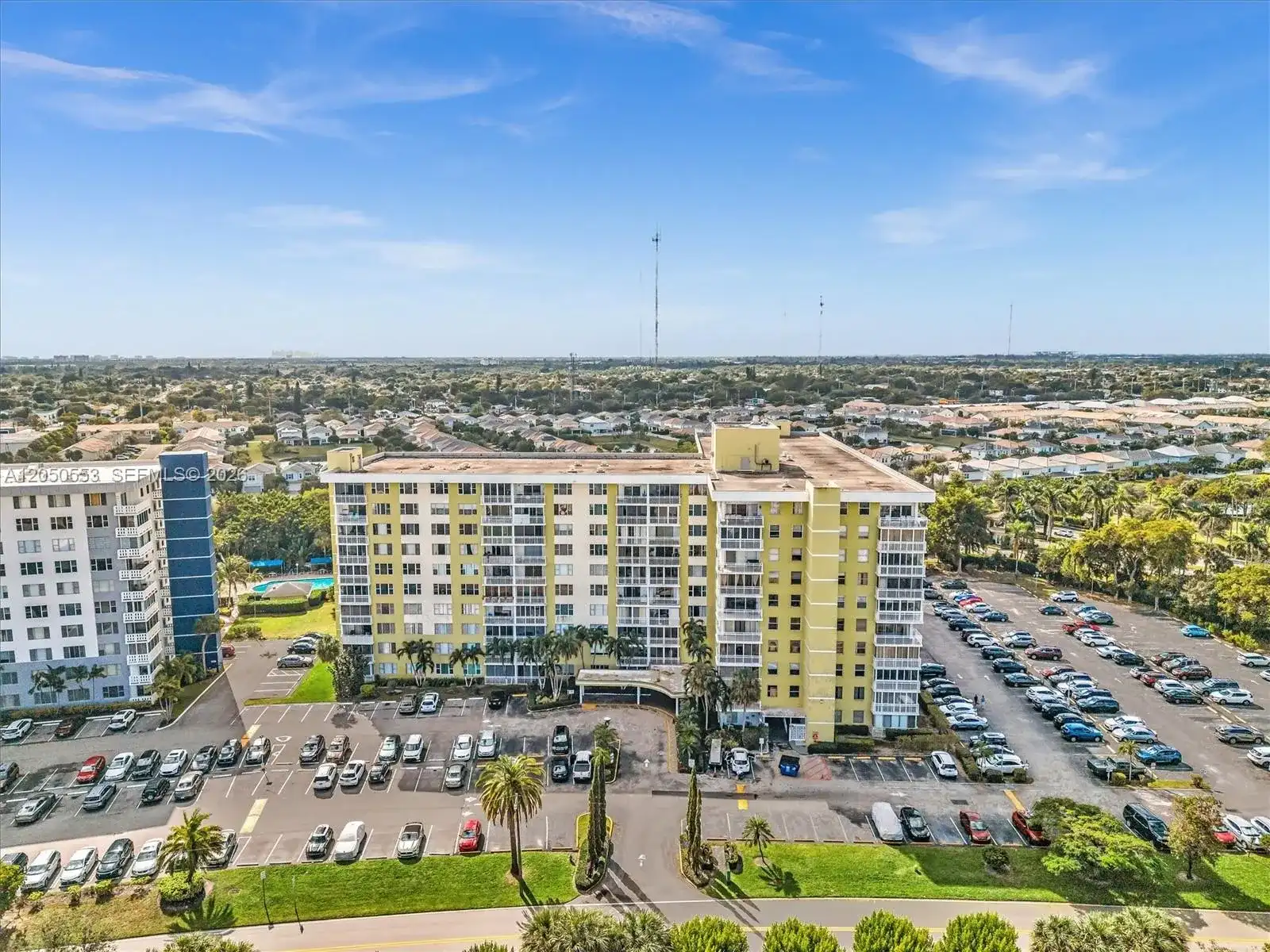 4400 Hillcrest Dr # 617B, Hollywood FL 33021