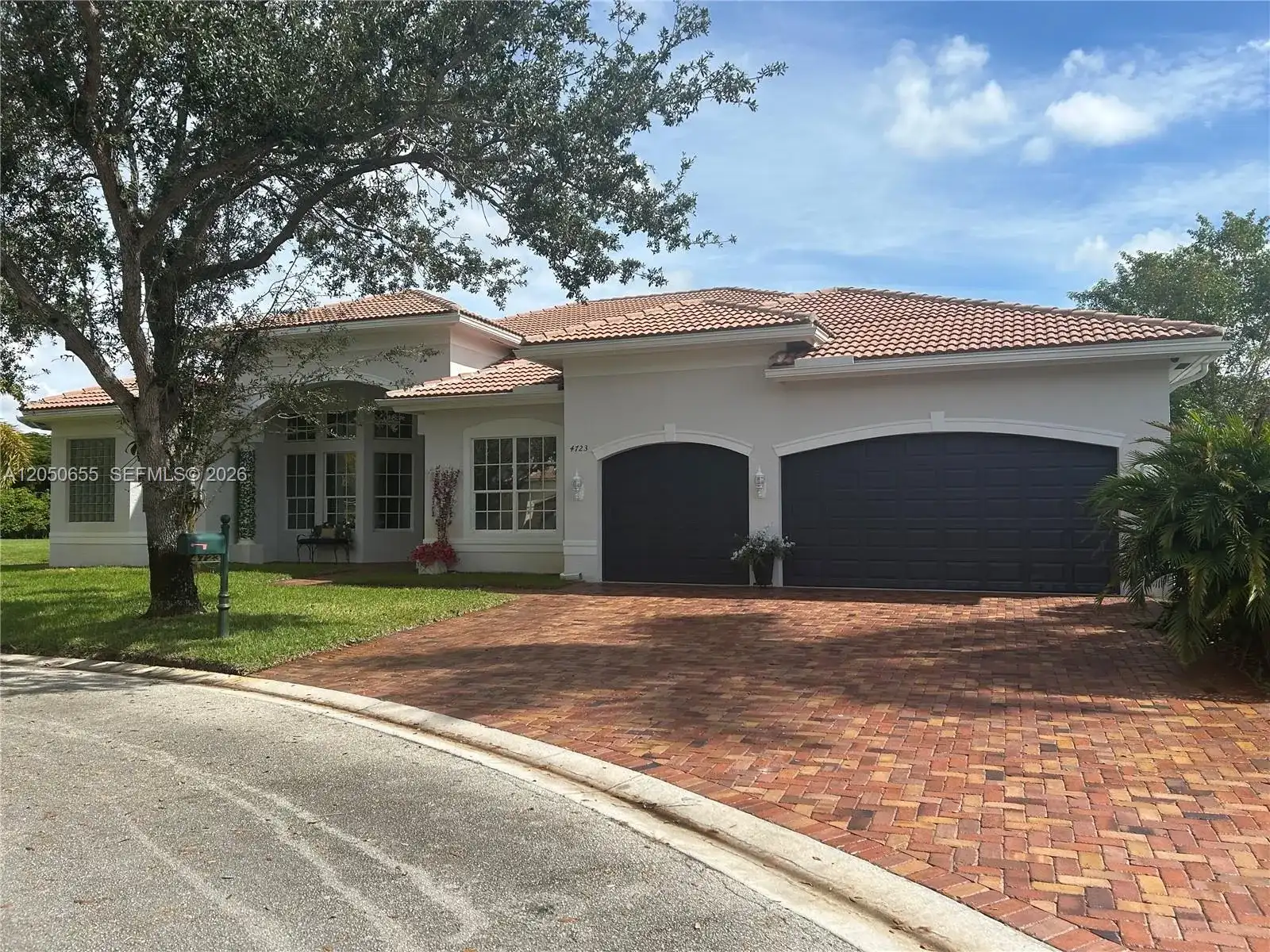 4723 SW 195th Way, Miramar FL 33029