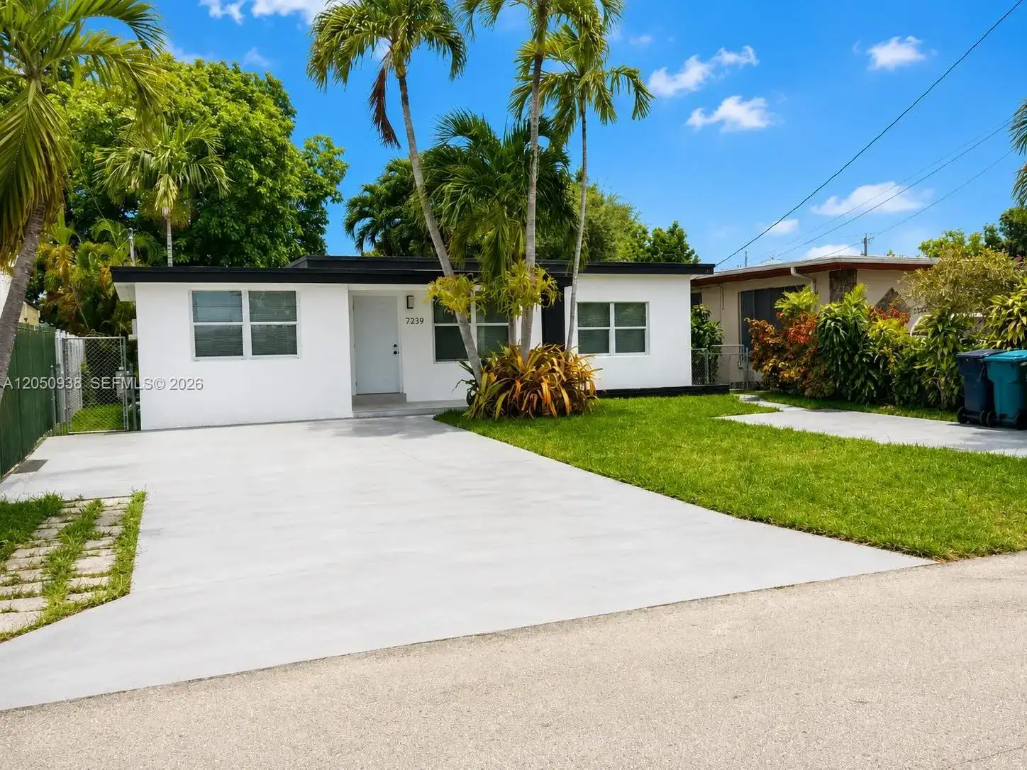 7239 NW 3rd St, Miami FL 33126