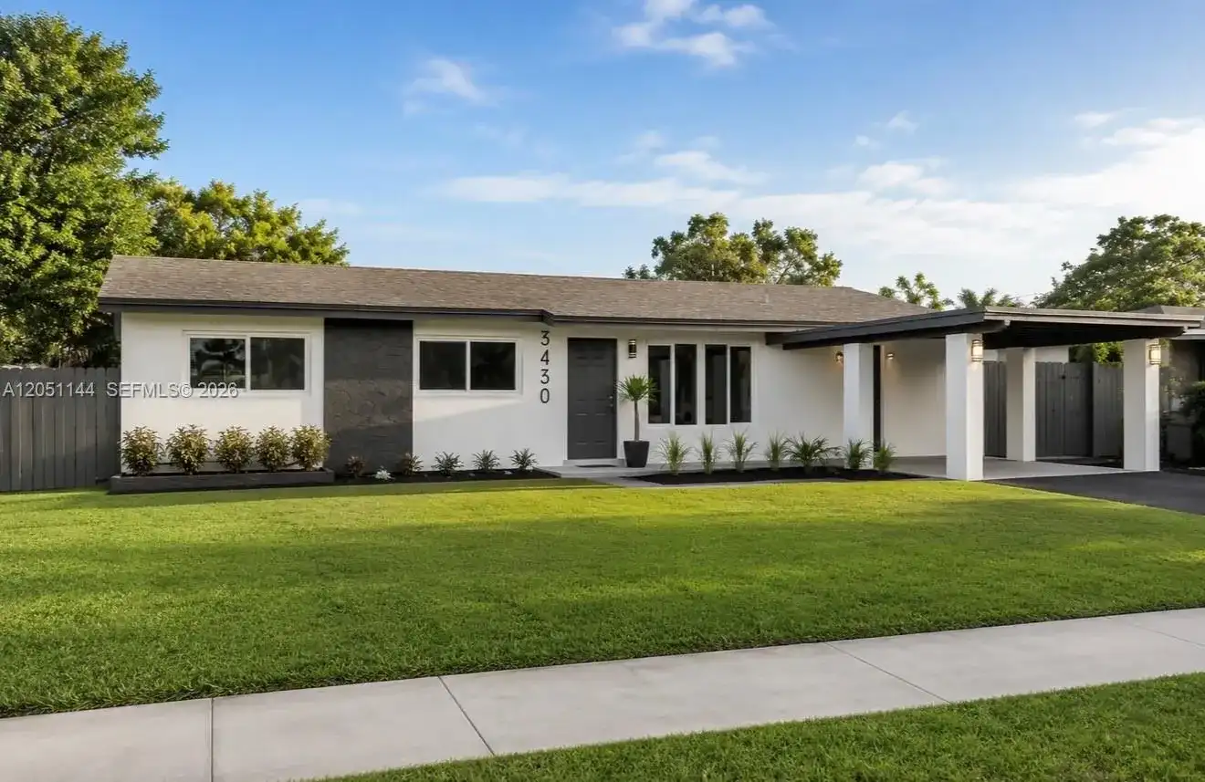 3430 SW 17th St, Fort Lauderdale FL 33312