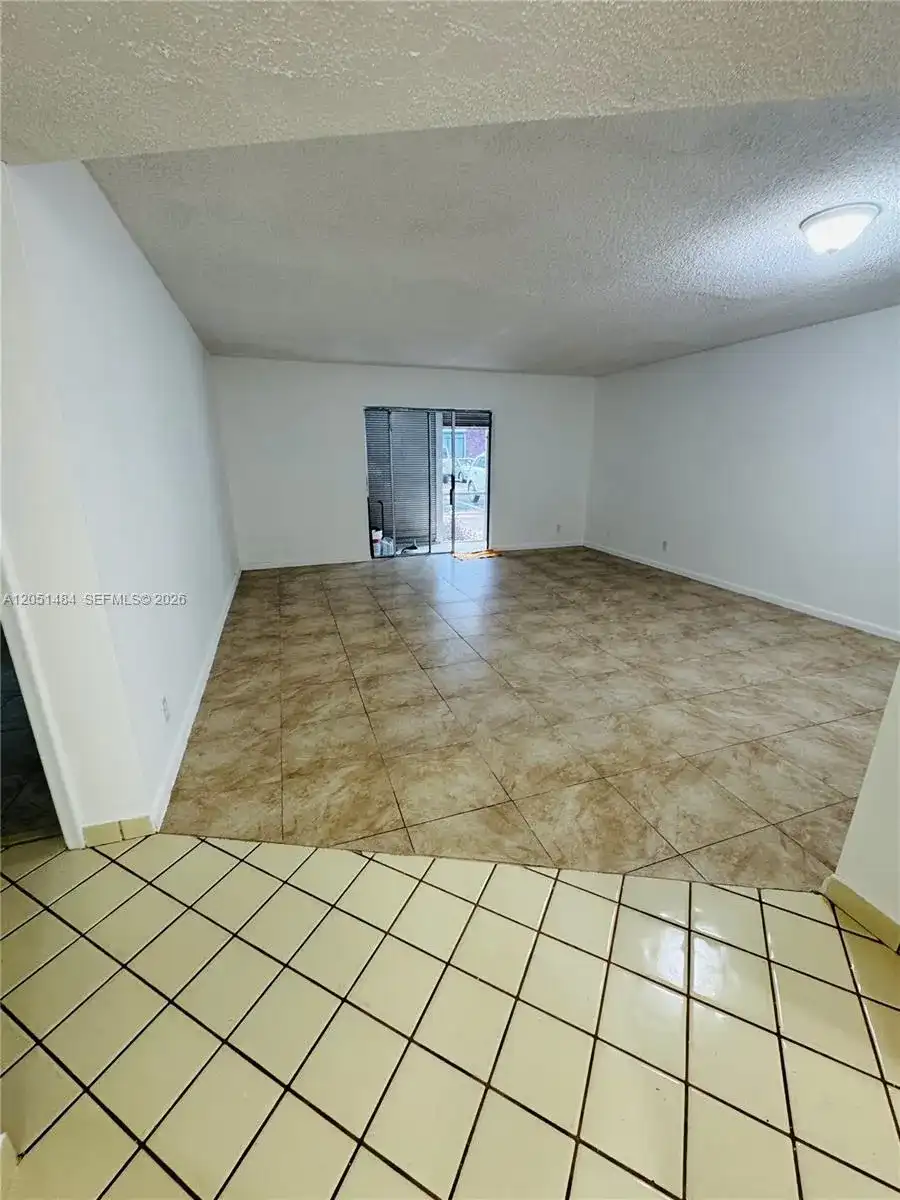 2061 NW 47th Ter # 111, Lauderhill FL 33313