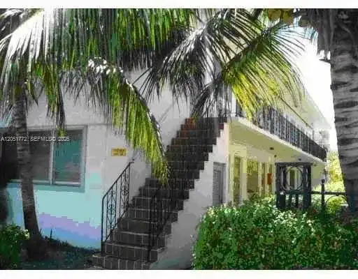 8132 Harding Ave # 9, Miami Beach FL 33141