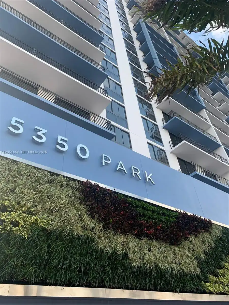 5350 NW 84th Ave # 706, Doral FL 33166