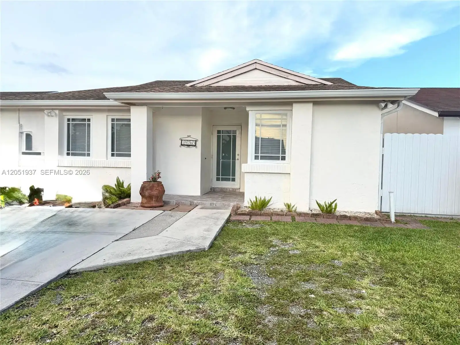 19763 SW 124th Ave, Miami FL 33177