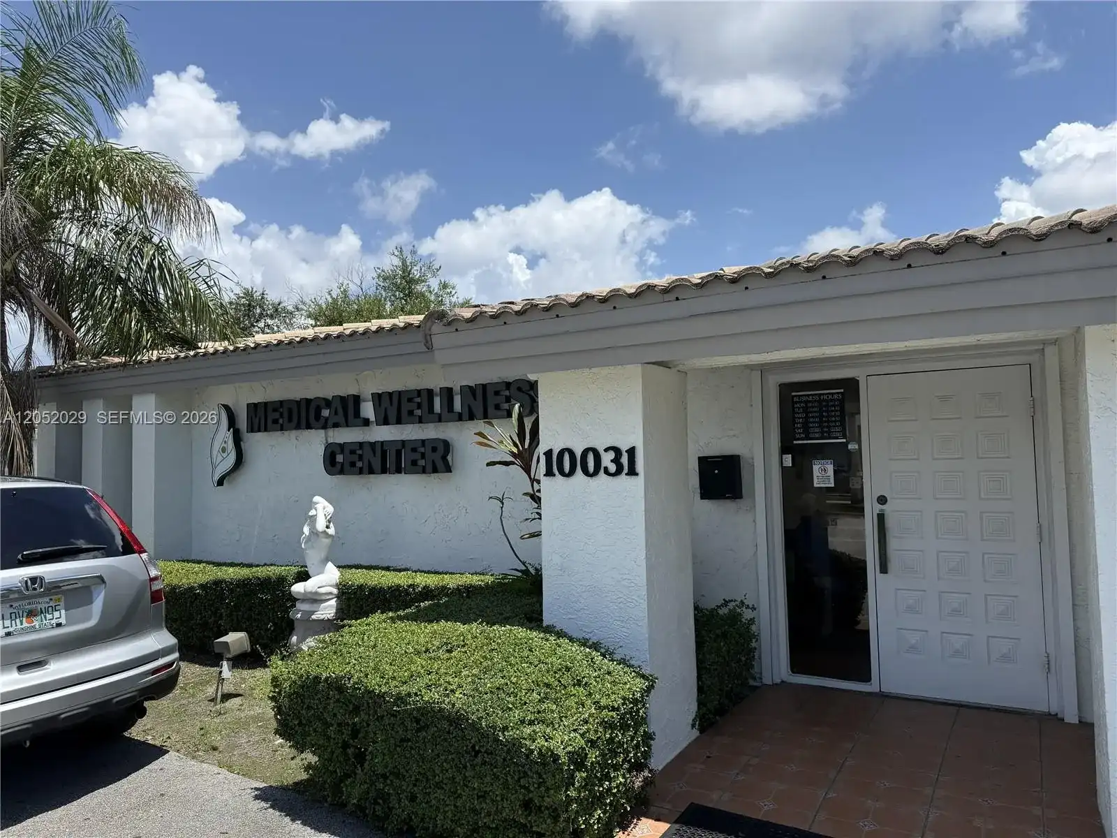 10031 SW 40th St, Miami FL 33165