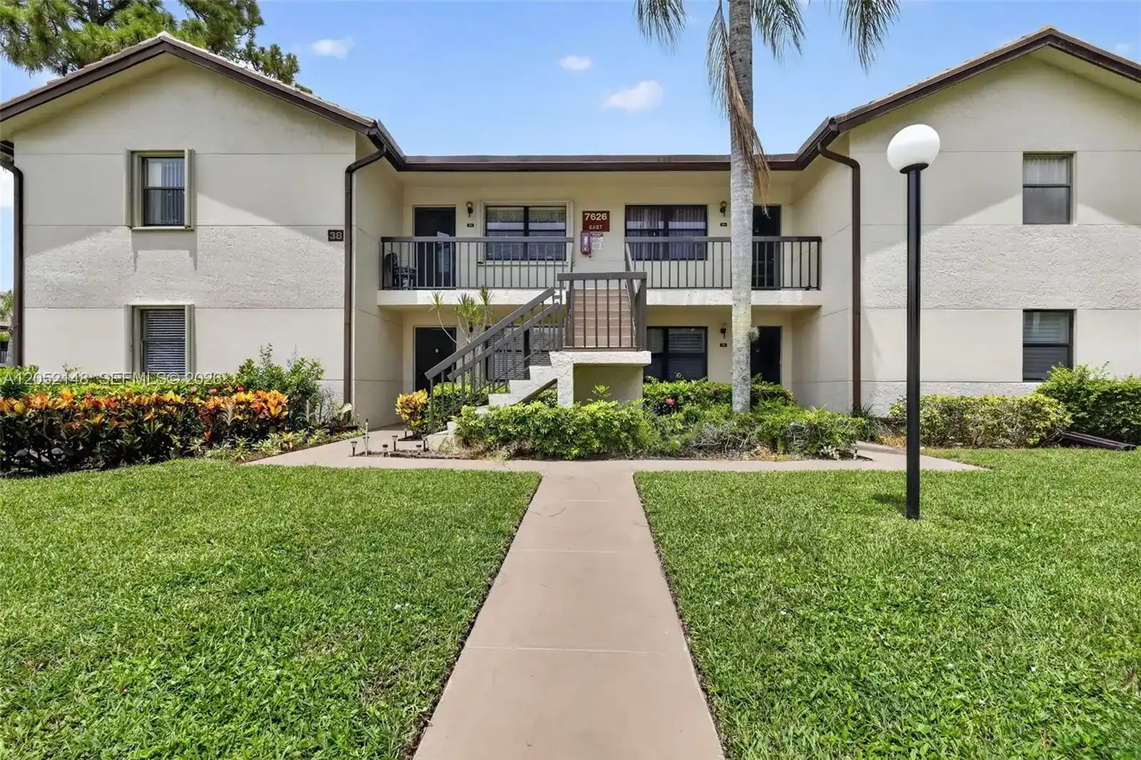 7626 Tahiti Ln # 204, Lake Worth FL 33467