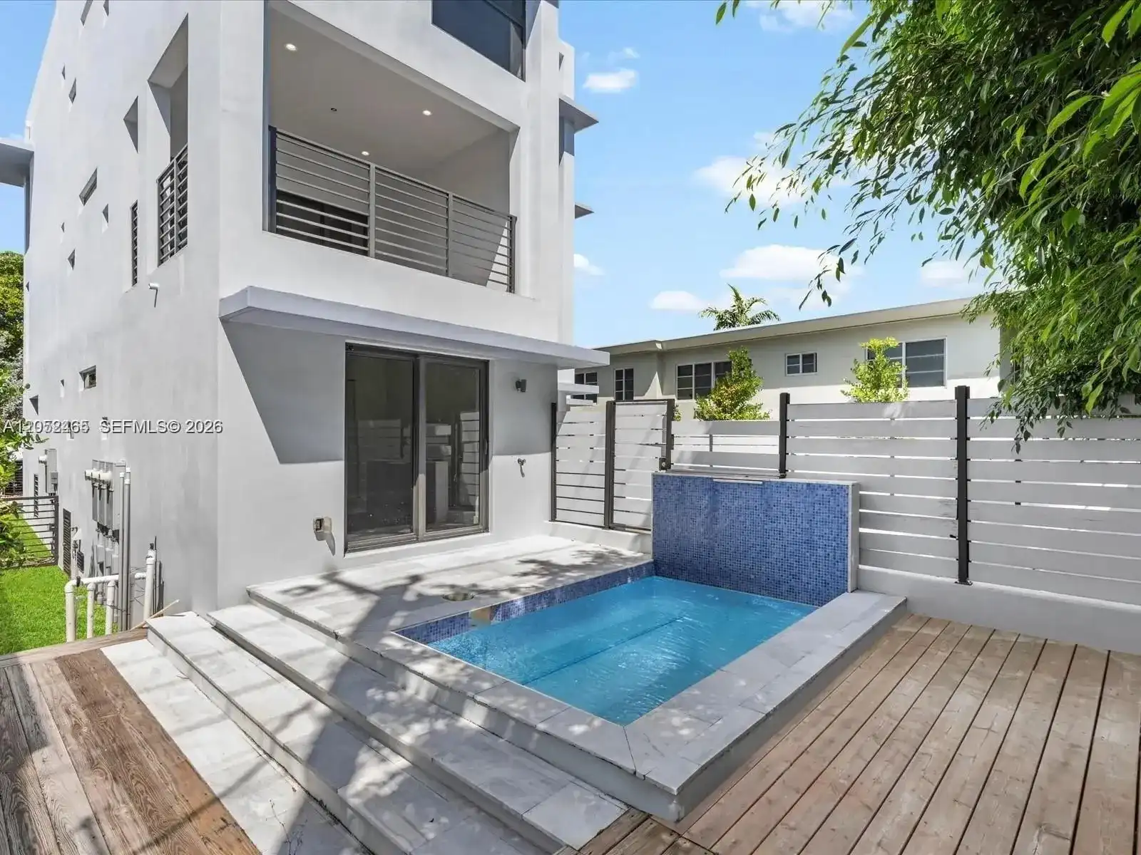 1134 71st St # 3, Miami Beach FL 33141