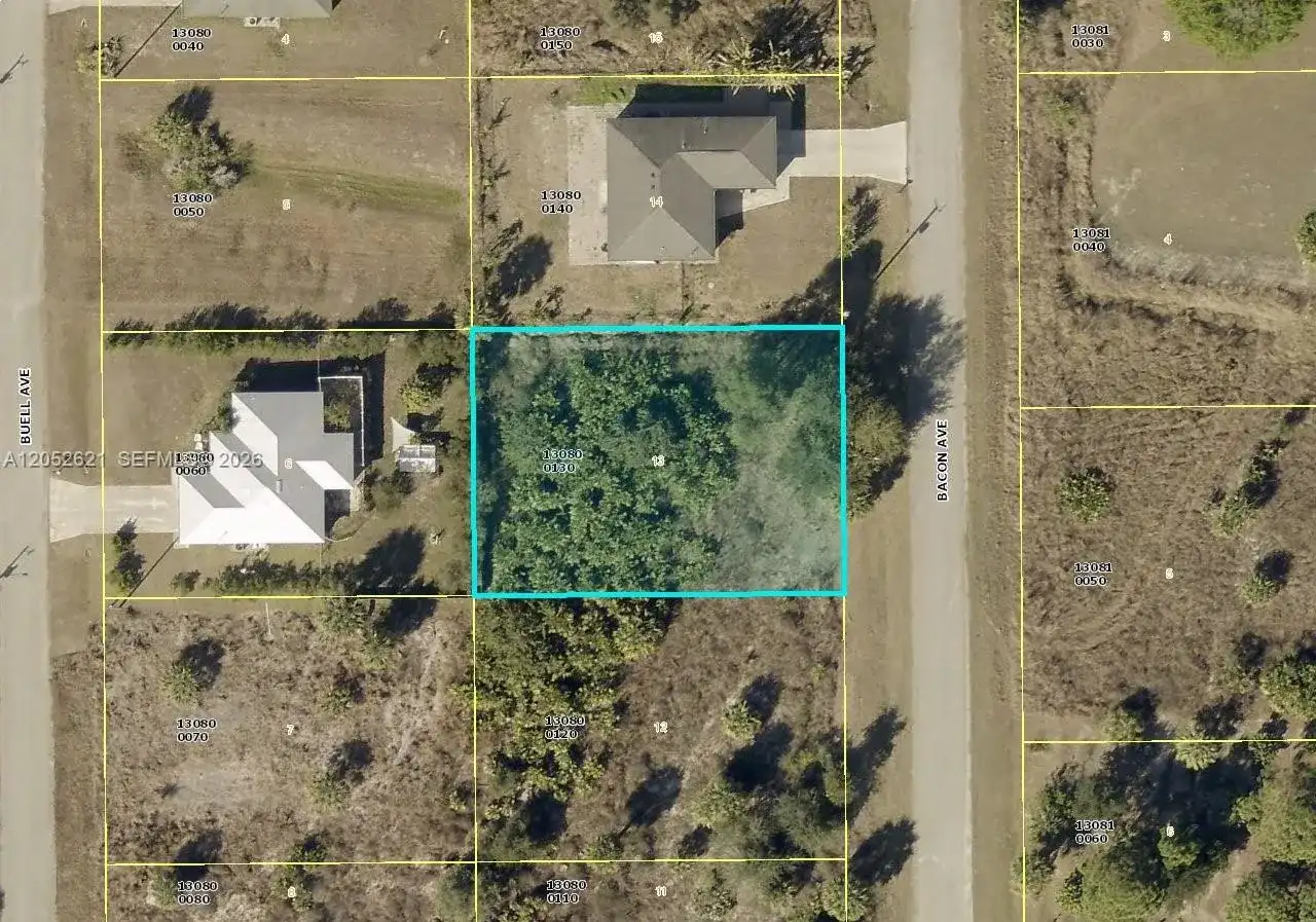 1264 Bacon Ave, Fort Myers FL 33913