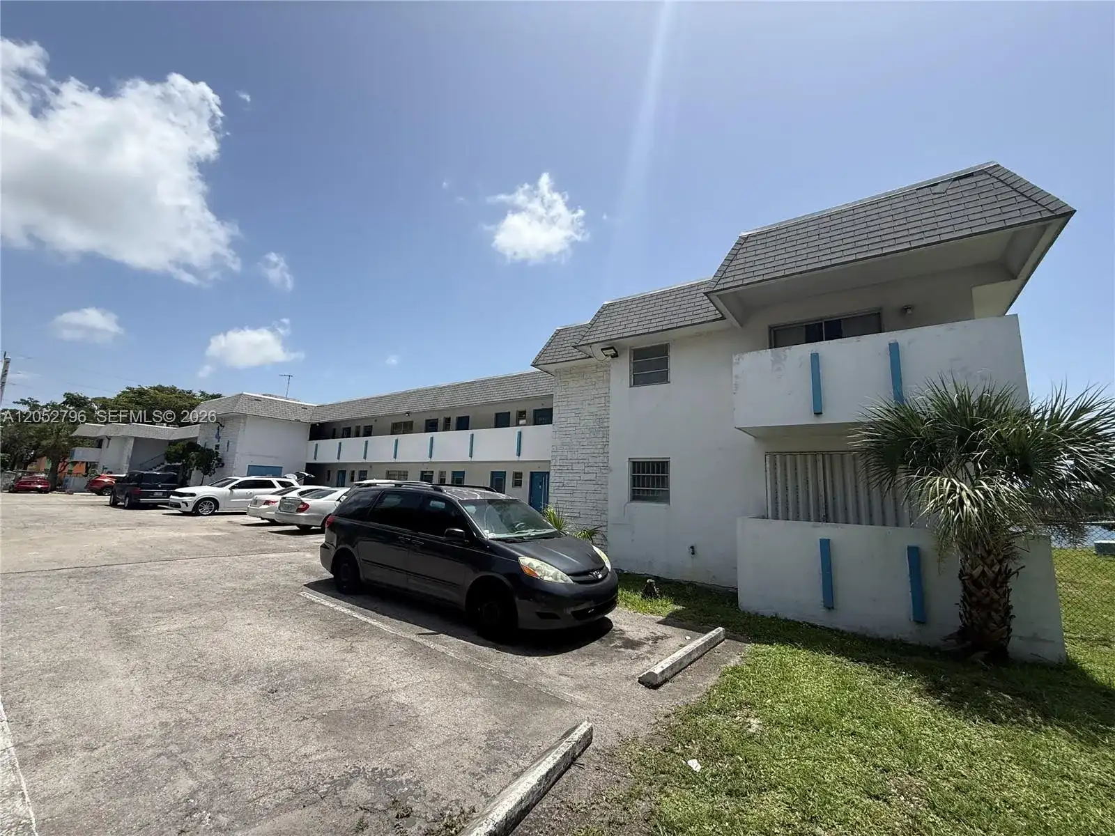 19051 NE 2nd Ave # 1517, Miami FL 33179