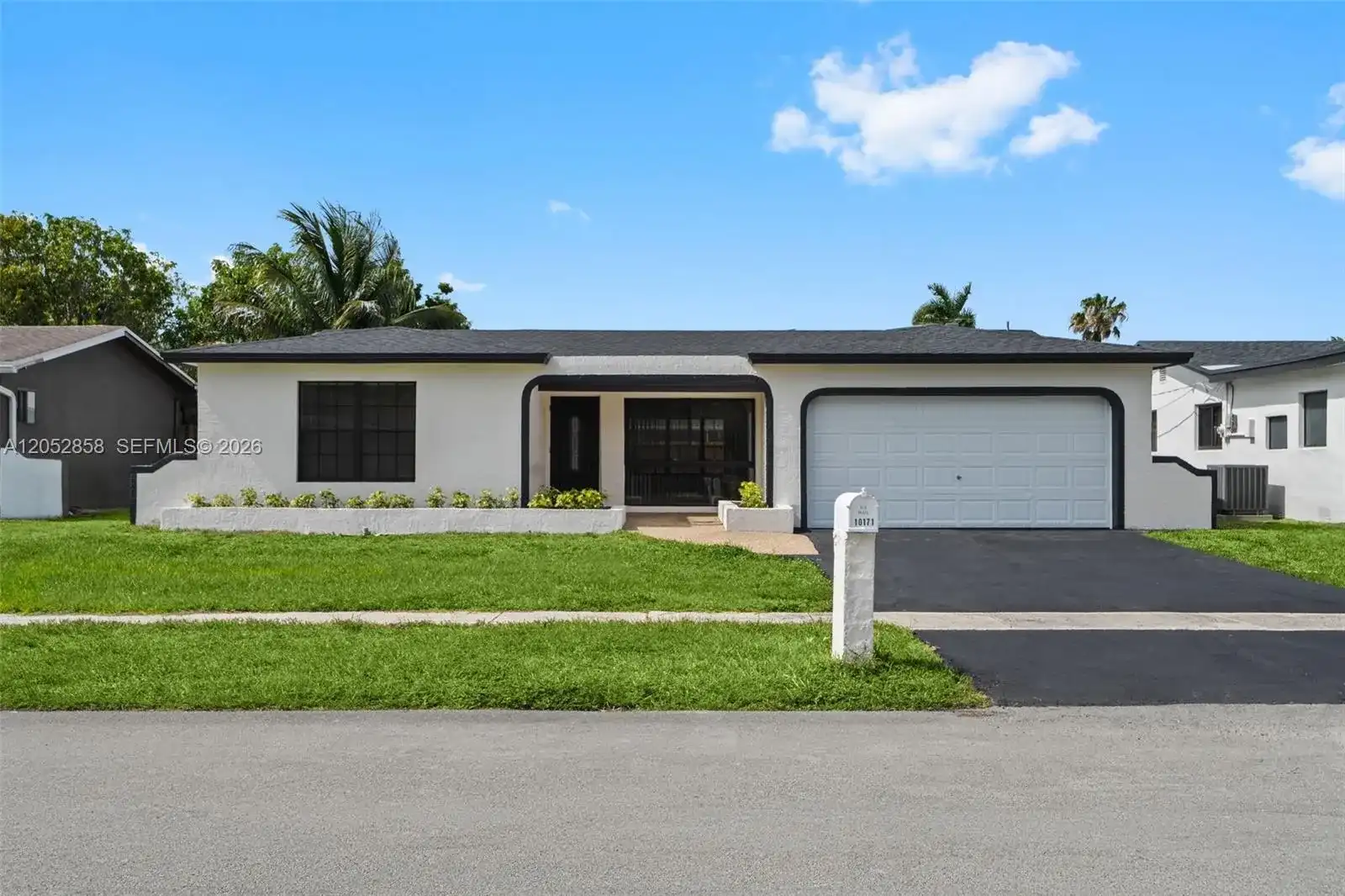 10171 NW 24th St, Sunrise FL 33322
