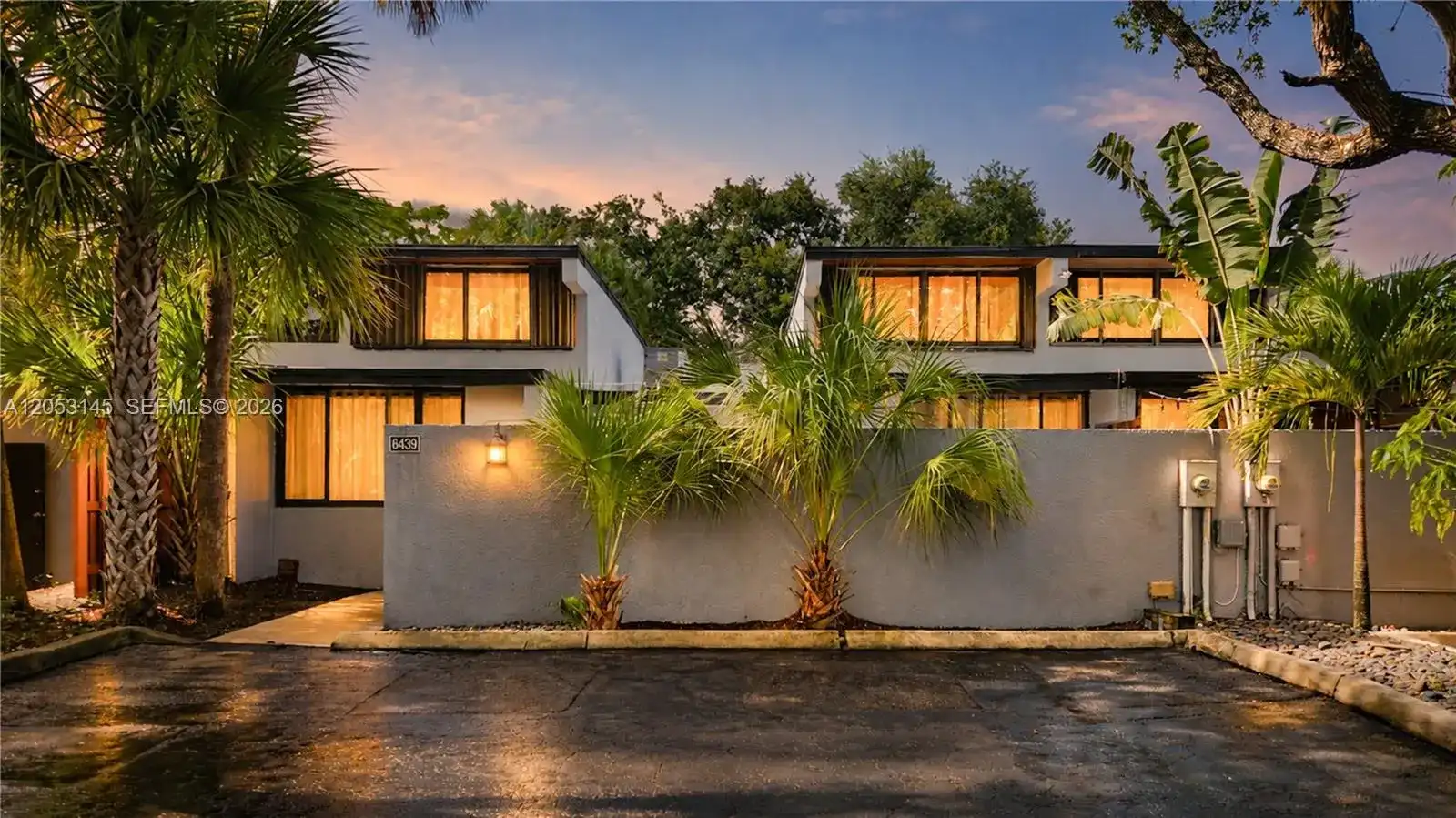 6439 Lemon Tree Ln, Miami Lakes FL 33014