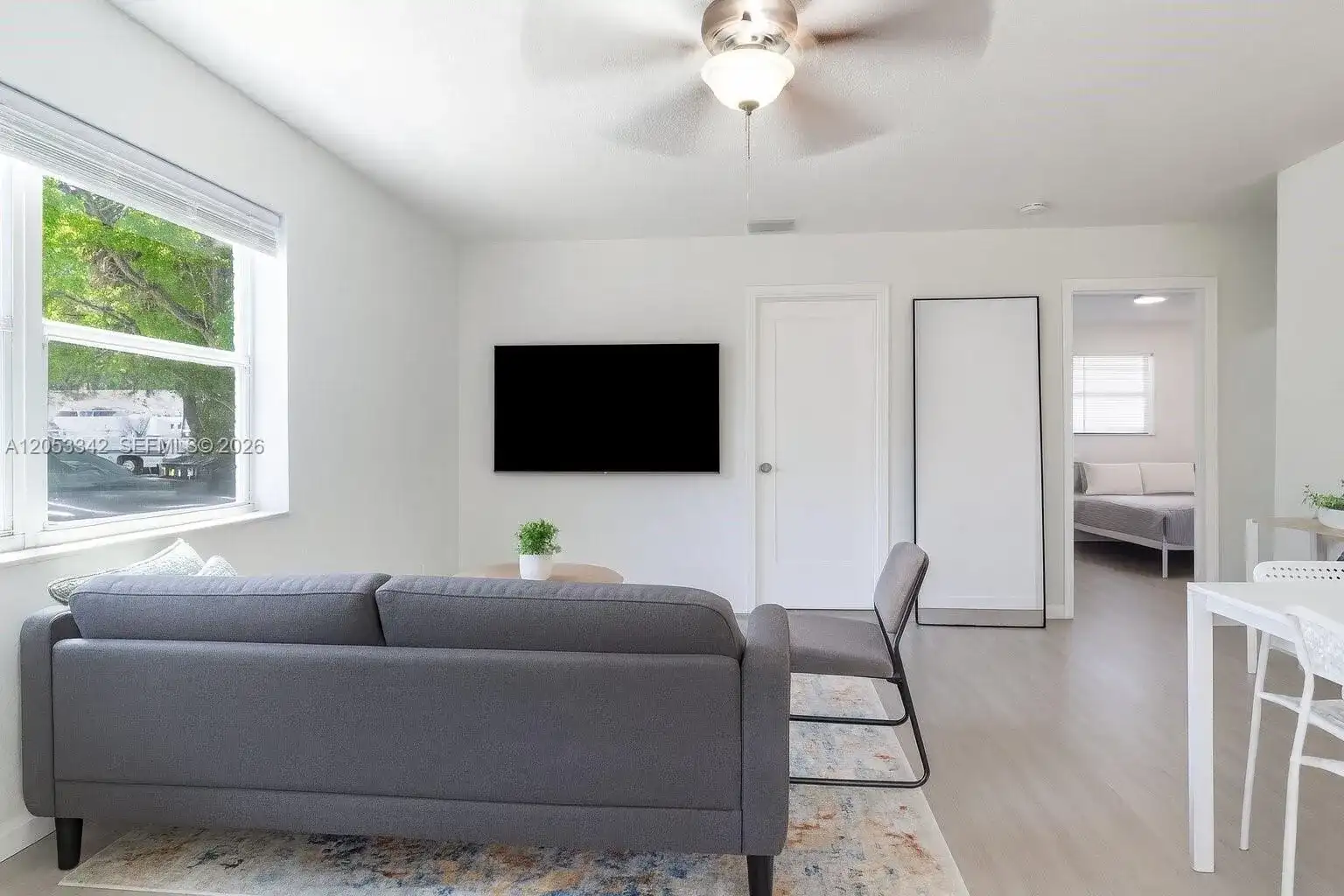 605 SW 14th Ter, Fort Lauderdale FL 33312