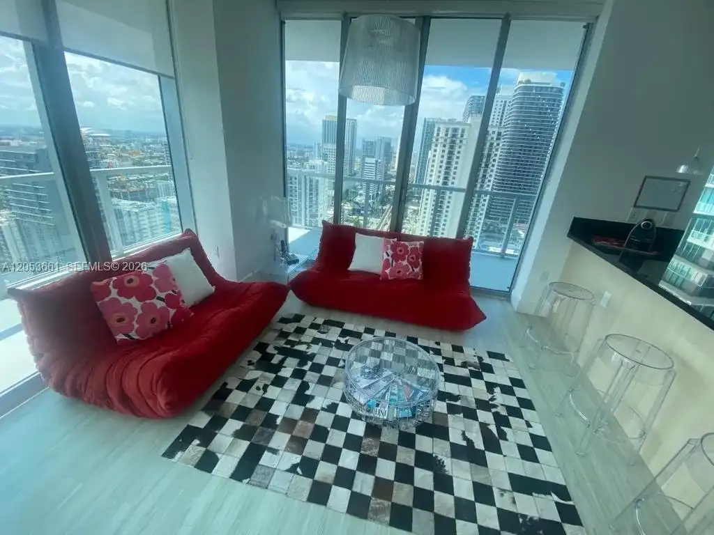 79 SW 12th St, Miami FL 33130