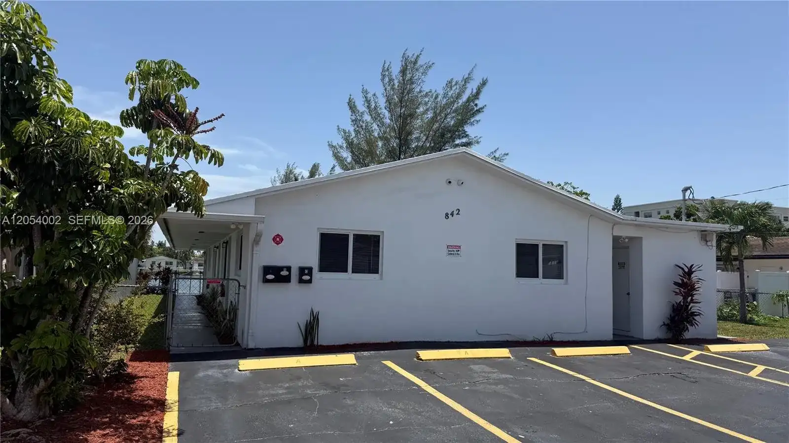 842 SW 2nd St # A, Hallandale Beach FL 33009