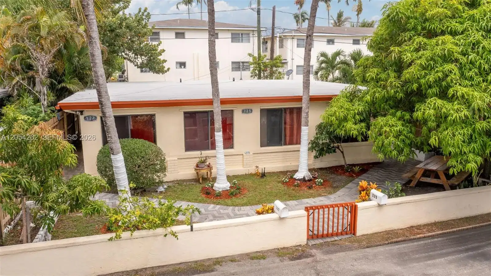 125 Cleveland St, Lake Worth FL 33461