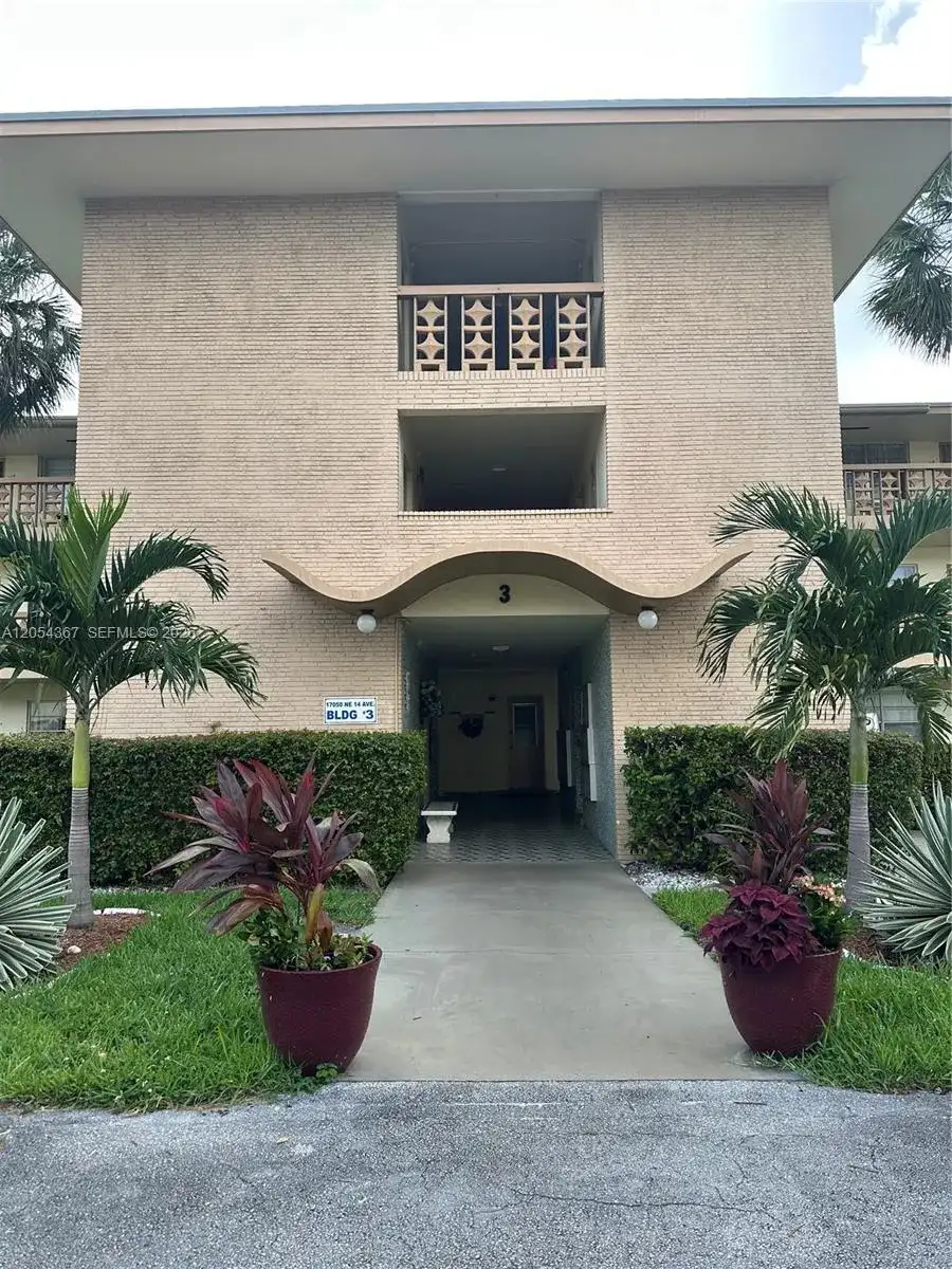 17050 NE 14th Ave # 110, Miami FL 33162