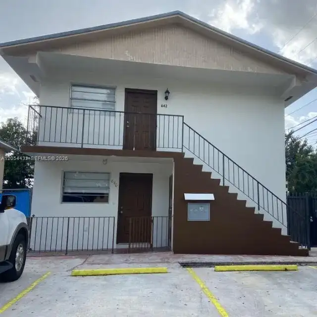 642 E 2nd Ave # B, Hialeah FL 33010