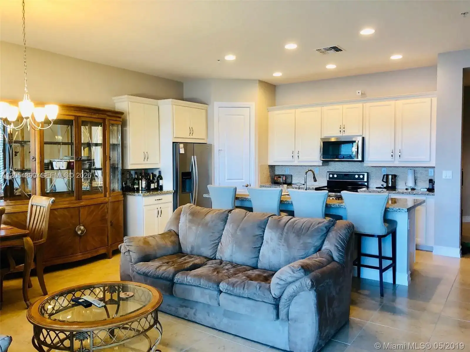 1409 SW 113th Ave, Pembroke Pines FL 33025