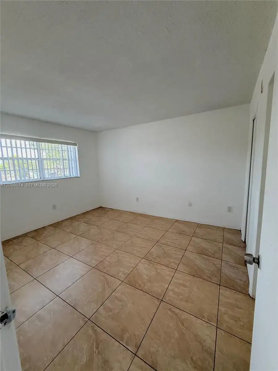 3100 W Flagler St # 203, Miami FL 33135
