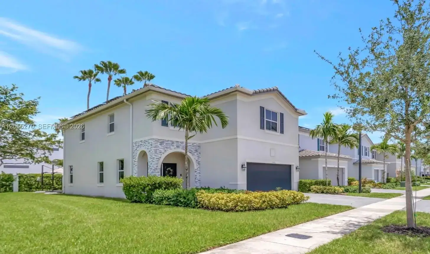 1361 SE 27th Ter, Homestead FL 33035