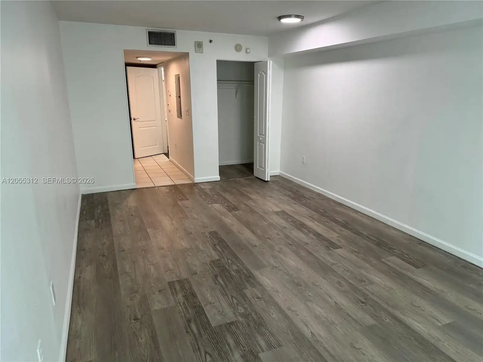 1200 Brickell Bay Dr # 2310, Miami FL 33131