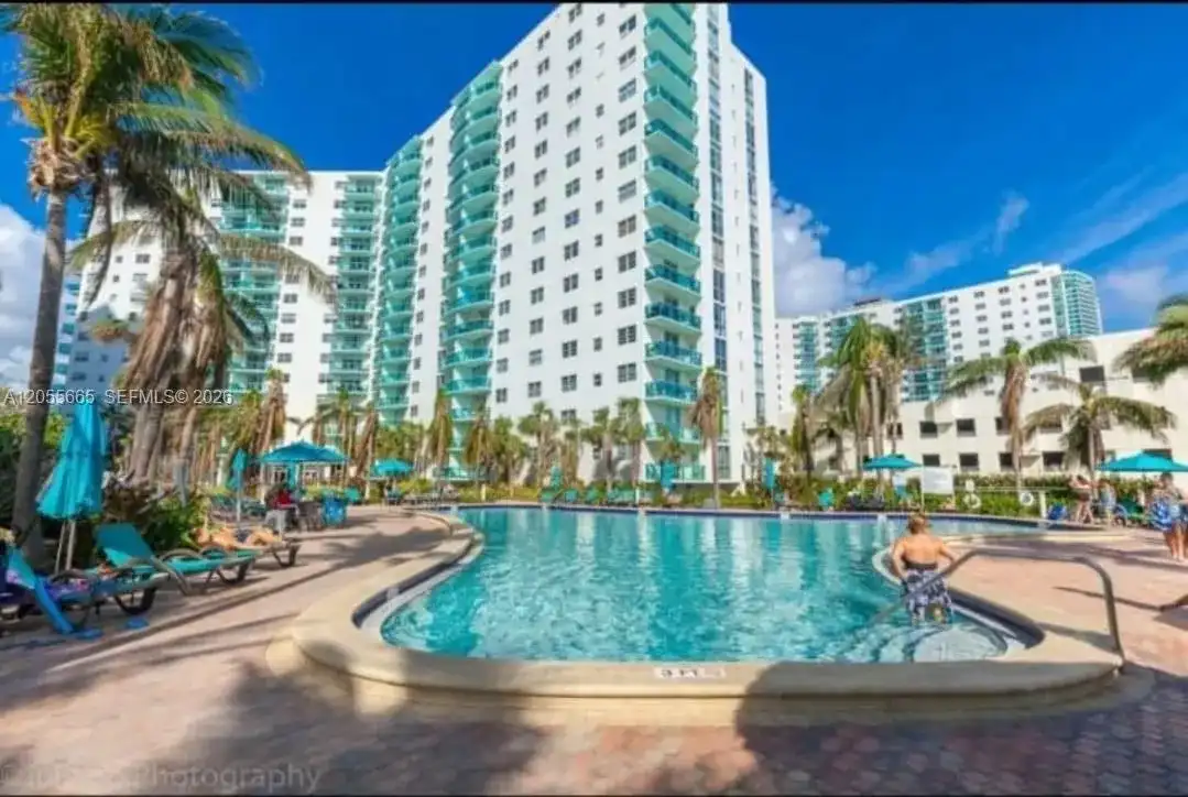 3901 S Ocean Dr # 2Z, Hollywood FL 33019