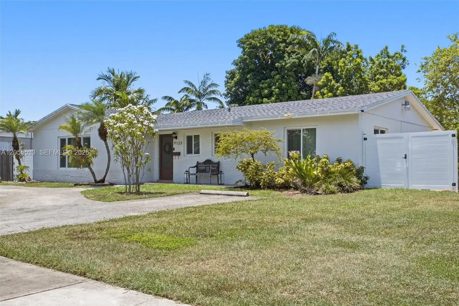 9123 SW 181st St, Palmetto Bay FL 33157