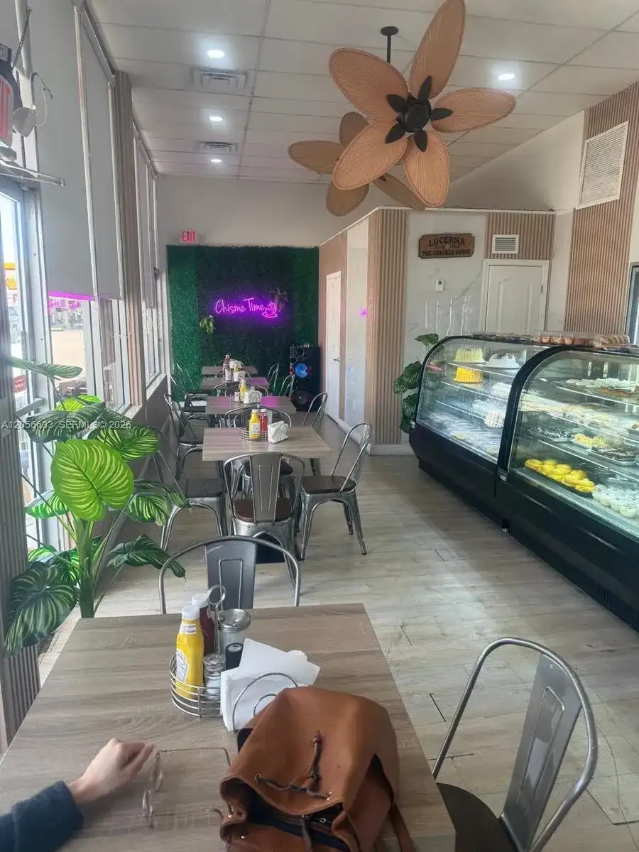 6727 W 4 Ave, Hialeah FL 33012