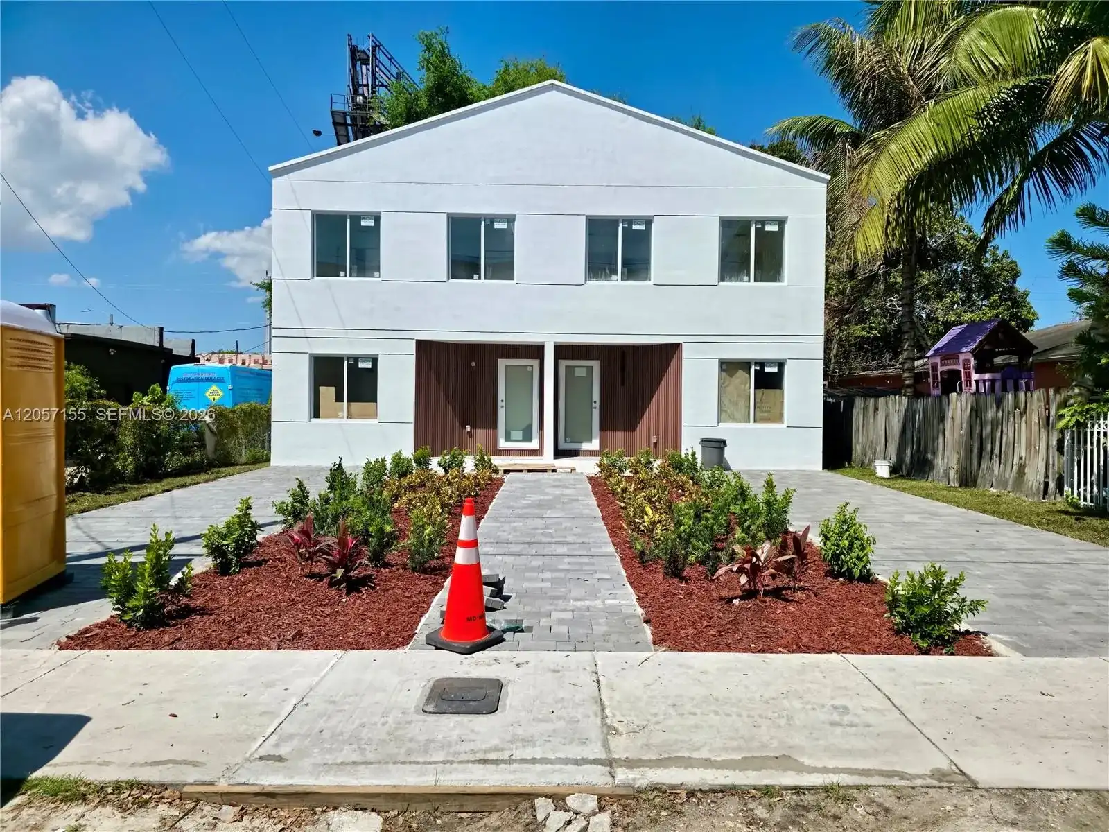 1629 NW 40th St # 1, Miami FL 33142
